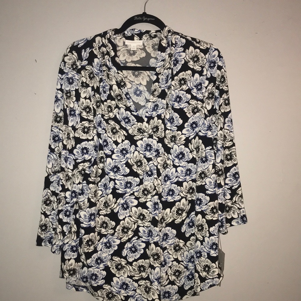 Business casual top